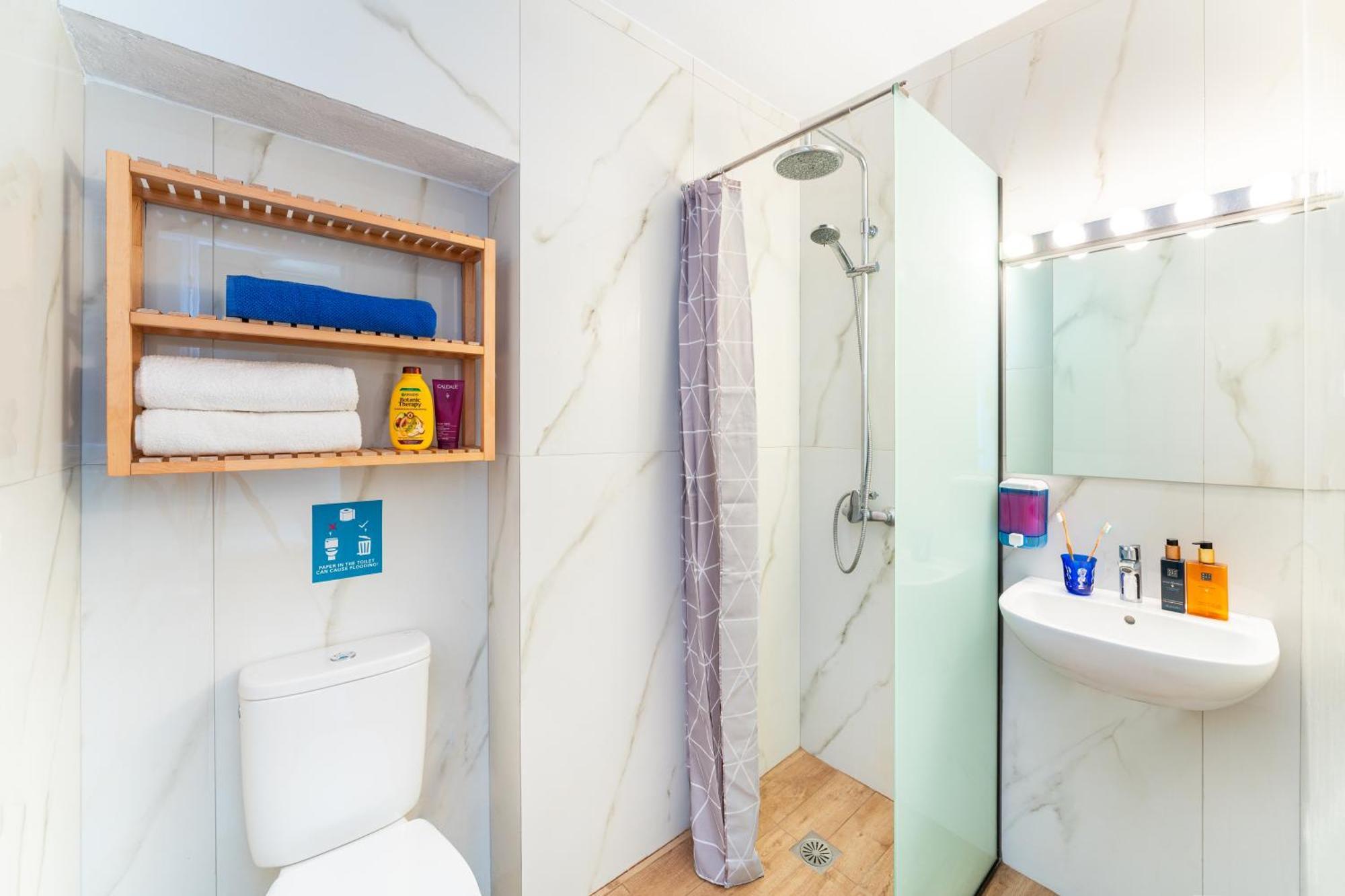 Stay Rhodes Hostel & Bar Родос Экстерьер фото