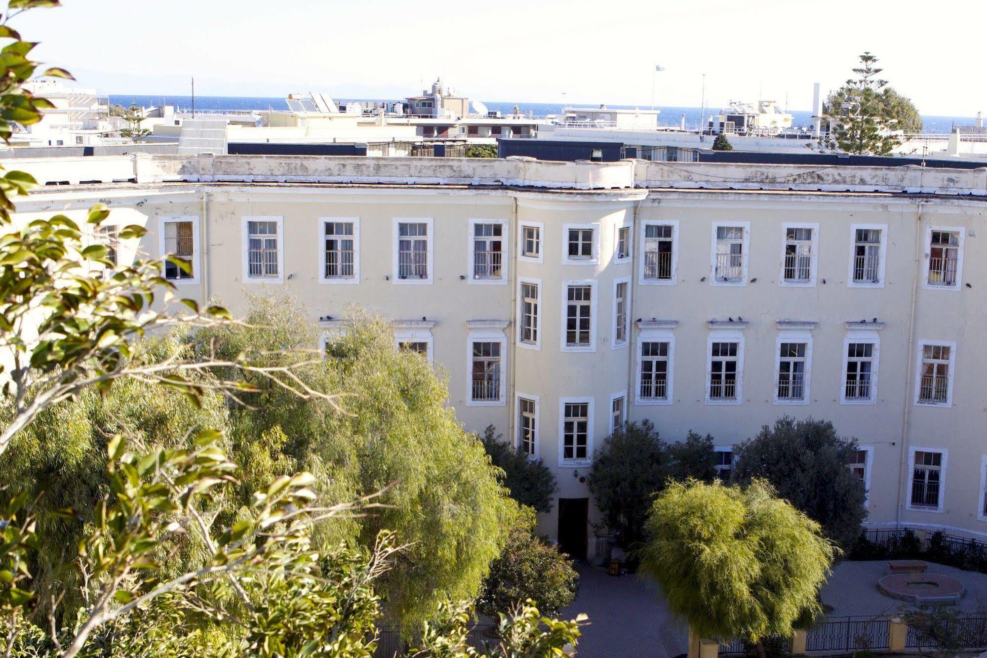 Stay Rhodes Hostel & Bar Родос Экстерьер фото